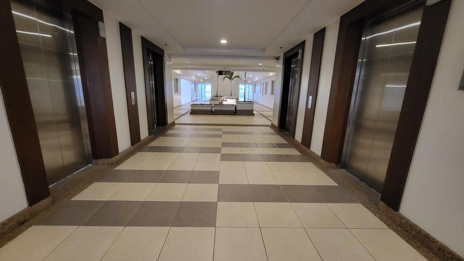 Paranaque City The Atherton- Spacious Modern Condo Unit In Paranaque Near The Airport, Makati, Bgc And Highways المظهر الخارجي الصورة