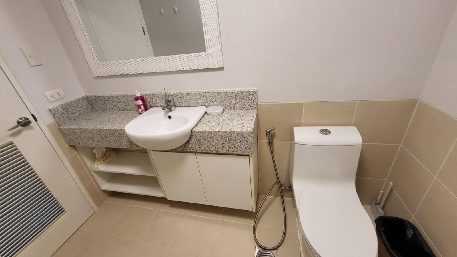 Paranaque City The Atherton- Spacious Modern Condo Unit In Paranaque Near The Airport, Makati, Bgc And Highways المظهر الخارجي الصورة